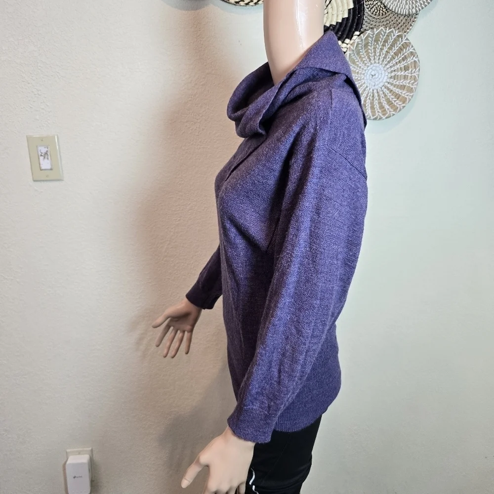 TWEEDS Sweater Small Merino Wool Shirred Turtleneck 3/4 Sleeve Pullover Purple